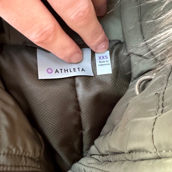 Athleta Primaloft Peak Parka Jacket - Picture 7 of 7